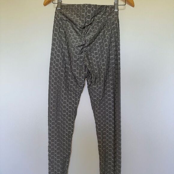 Silver honeycomb active set two piece leggings and long sleeve crop zip … - Picture 7 of 13